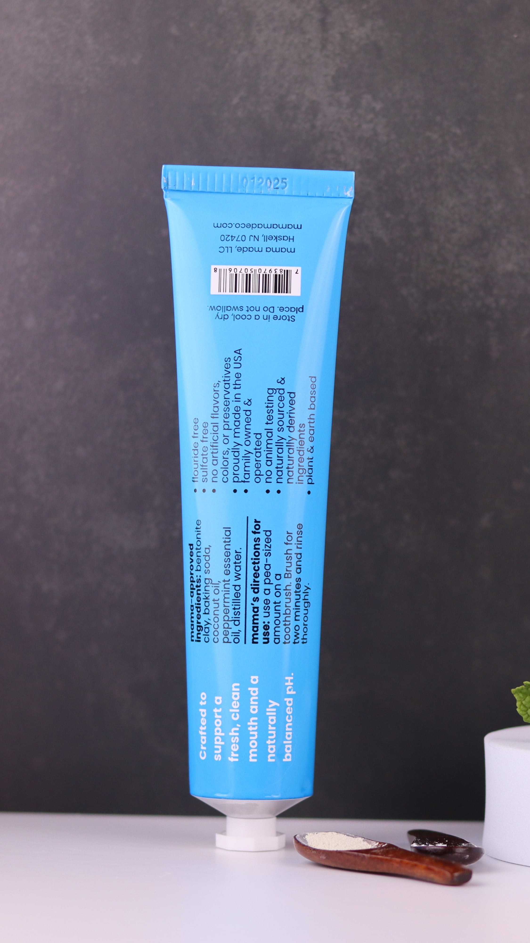 Mama Made 100% Natural Bentonite Clay Toothpaste – Fluoride-Free